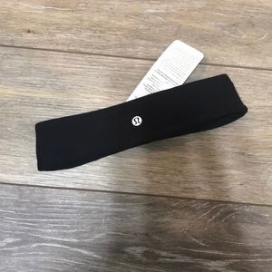 Lululemon Fly Away Tamer Headband II